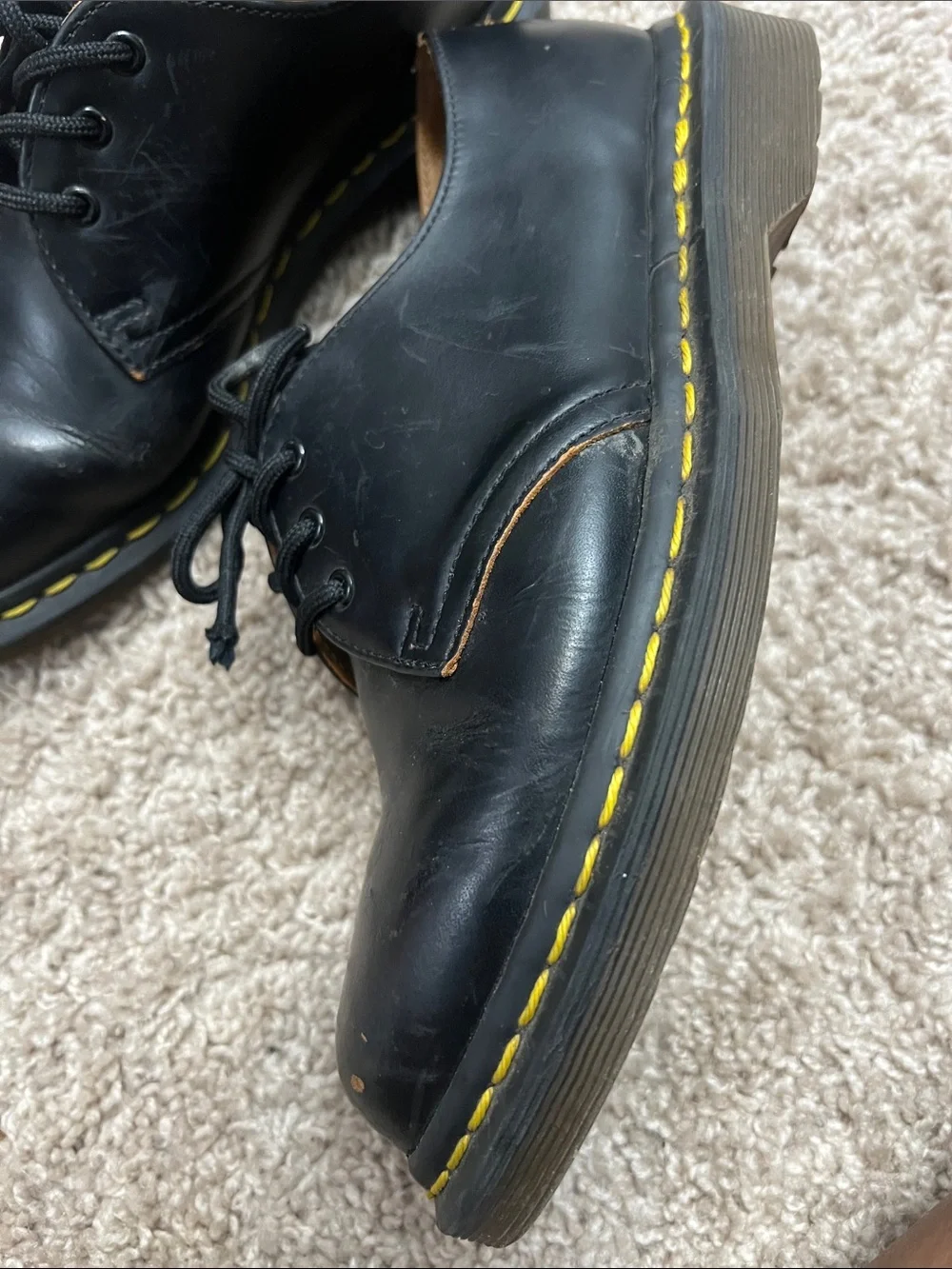 Men's Black Leather Lace-Up Shoes with Yellow Stitching Sz 6